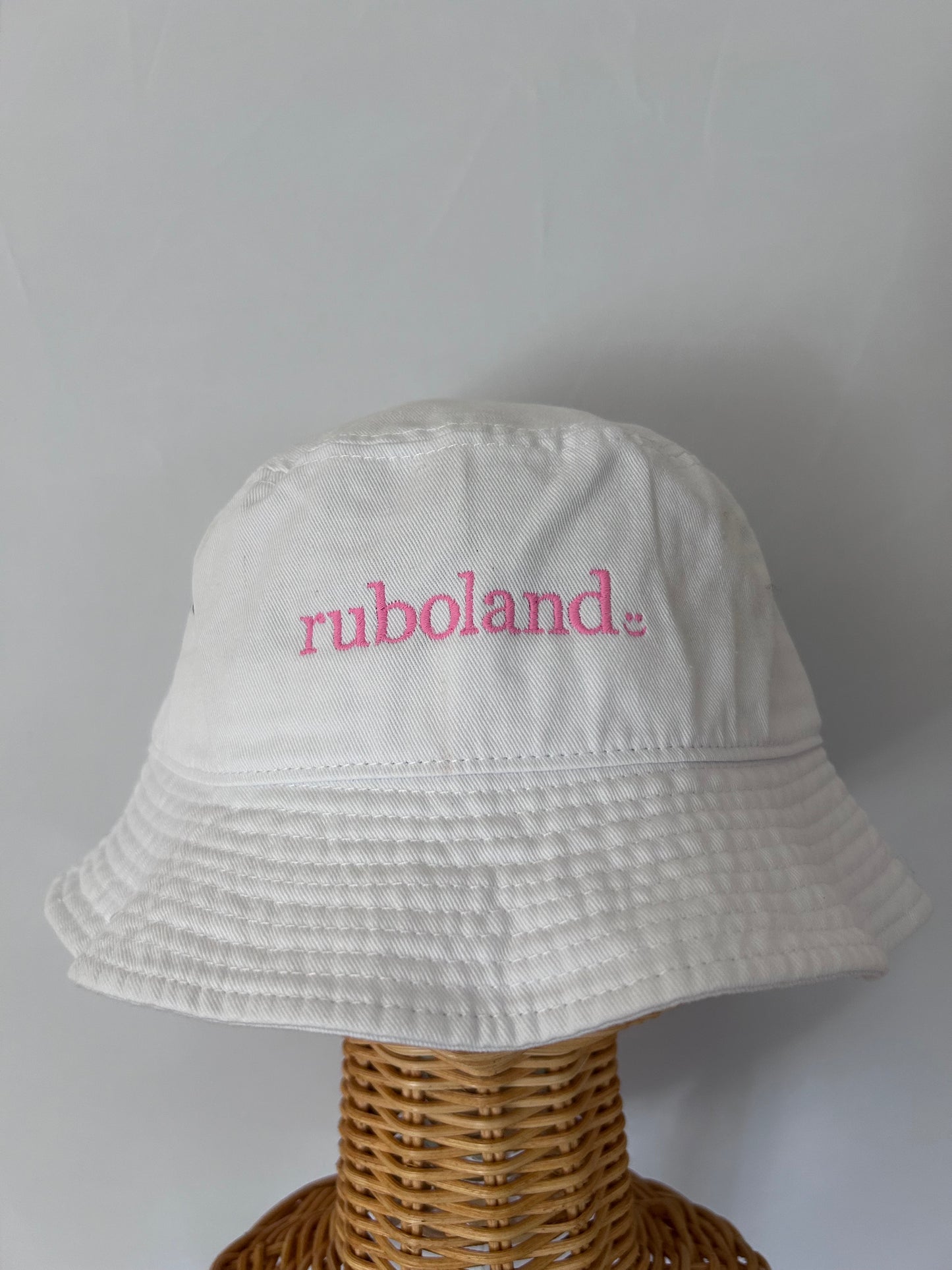 adult canvas bucket hat | white