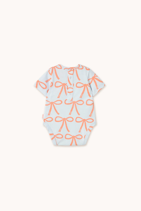 bows body | pastel blue