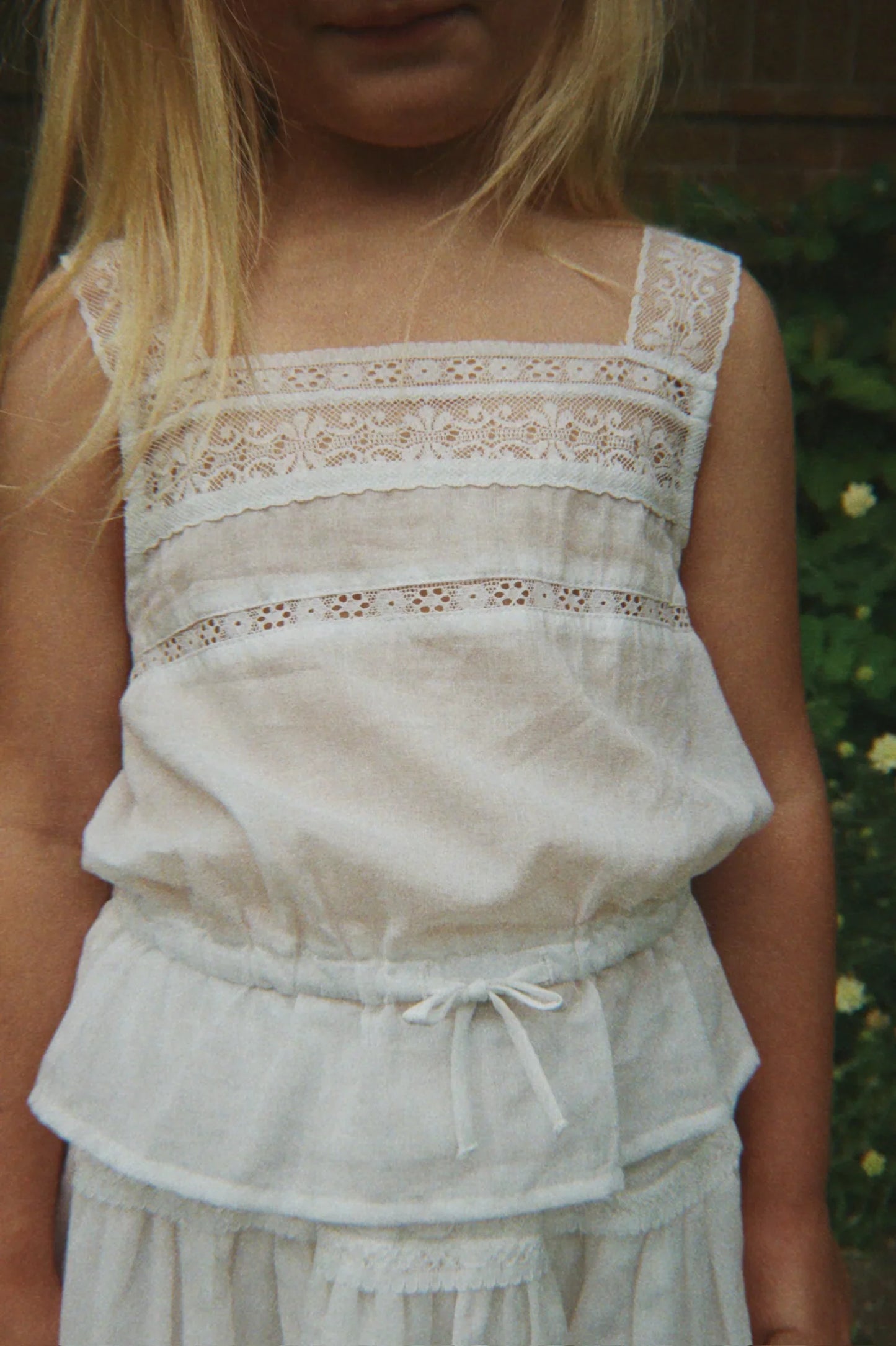 mora top | optic white