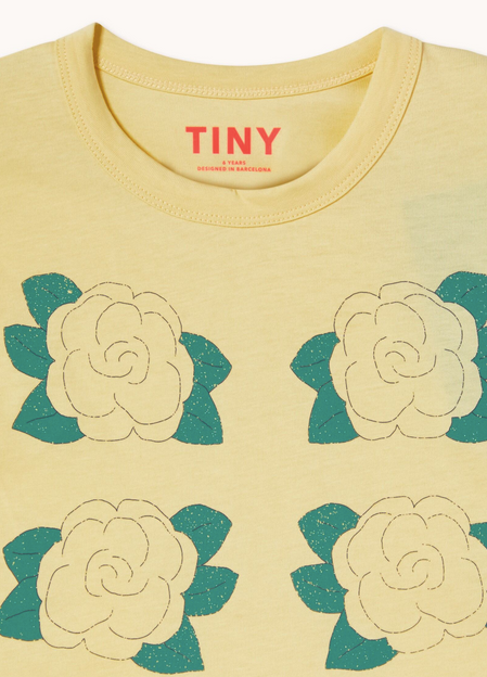 yellow flowers crop tee | dusty yellow
