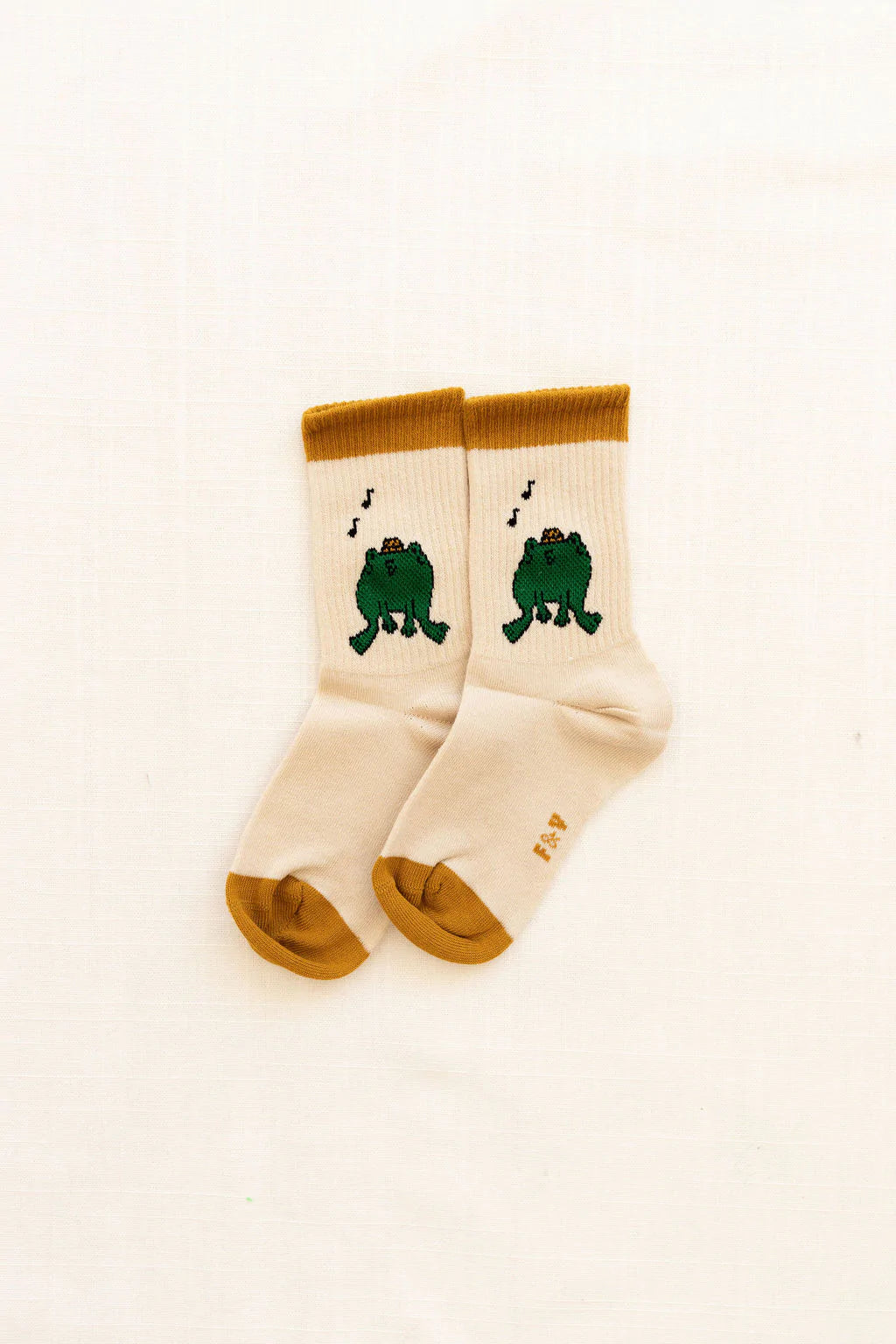 socks | embroidered toad