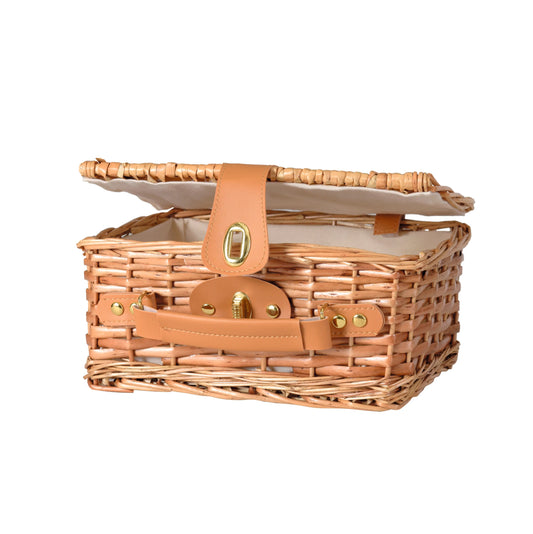 Egmont wicker case